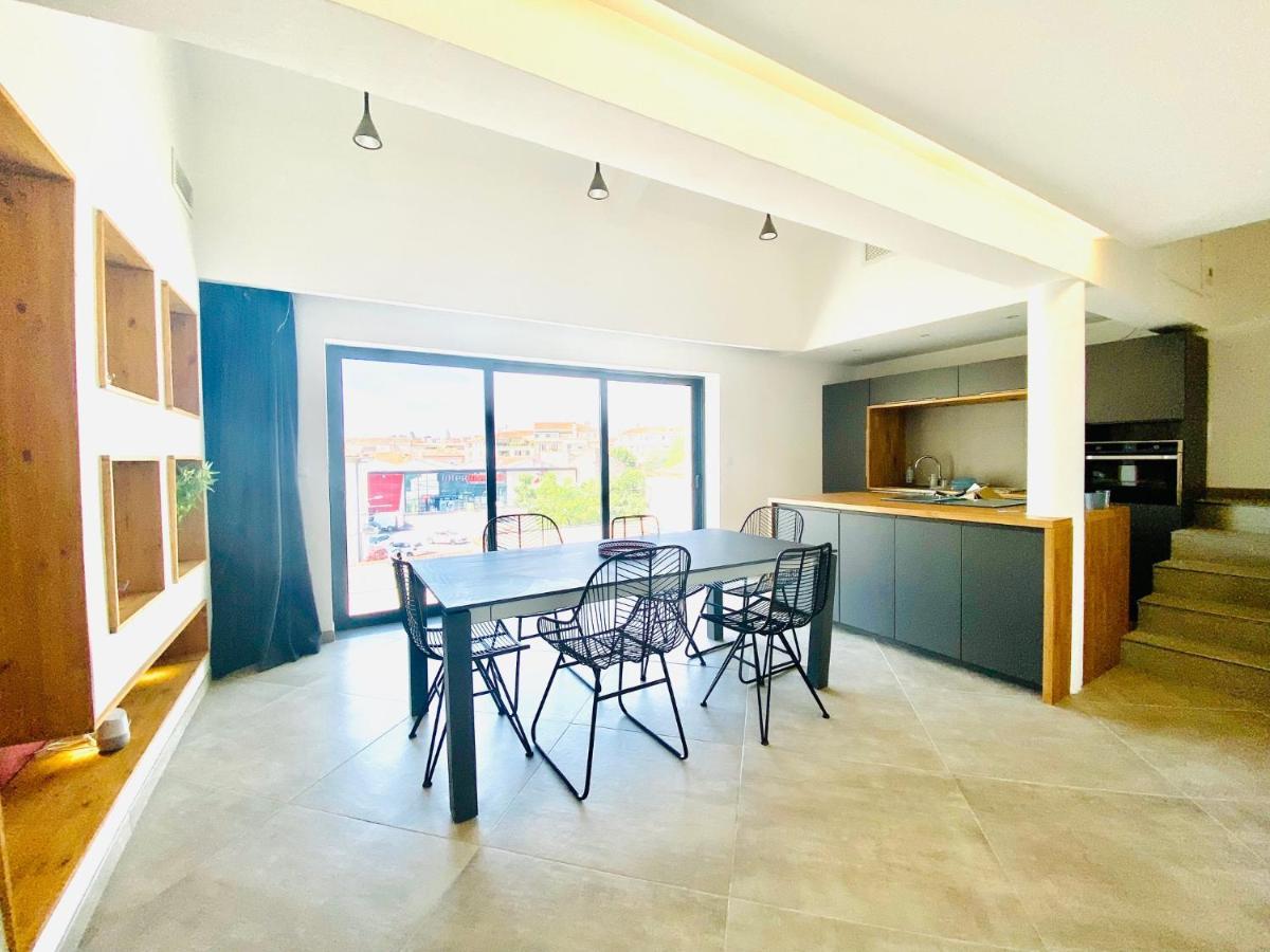 Apartament Duplex 120M2 Terrasse Vue Sur Nîmes Zewnętrze zdjęcie